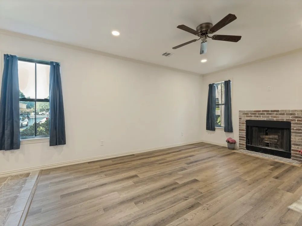 3253 Donnelly Circle #804 Fort Worth, TX 76107
