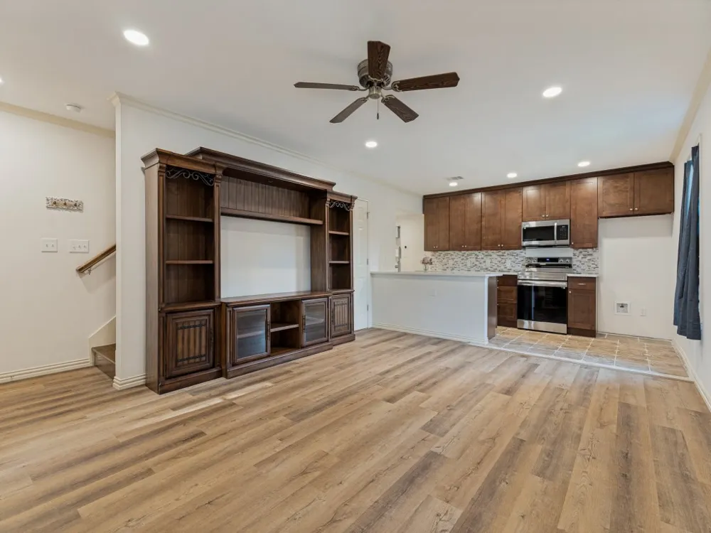 3253 Donnelly Circle #804 Fort Worth, TX 76107