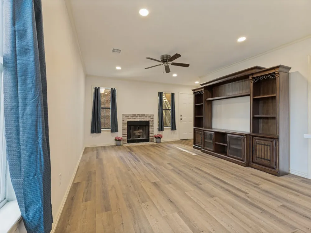 3253 Donnelly Circle #804 Fort Worth, TX 76107
