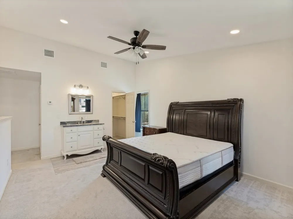 3253 Donnelly Circle #804 Fort Worth, TX 76107