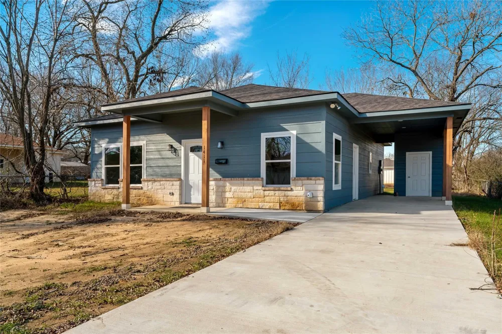1420 FITZHUGH NE Paris, TX 75460