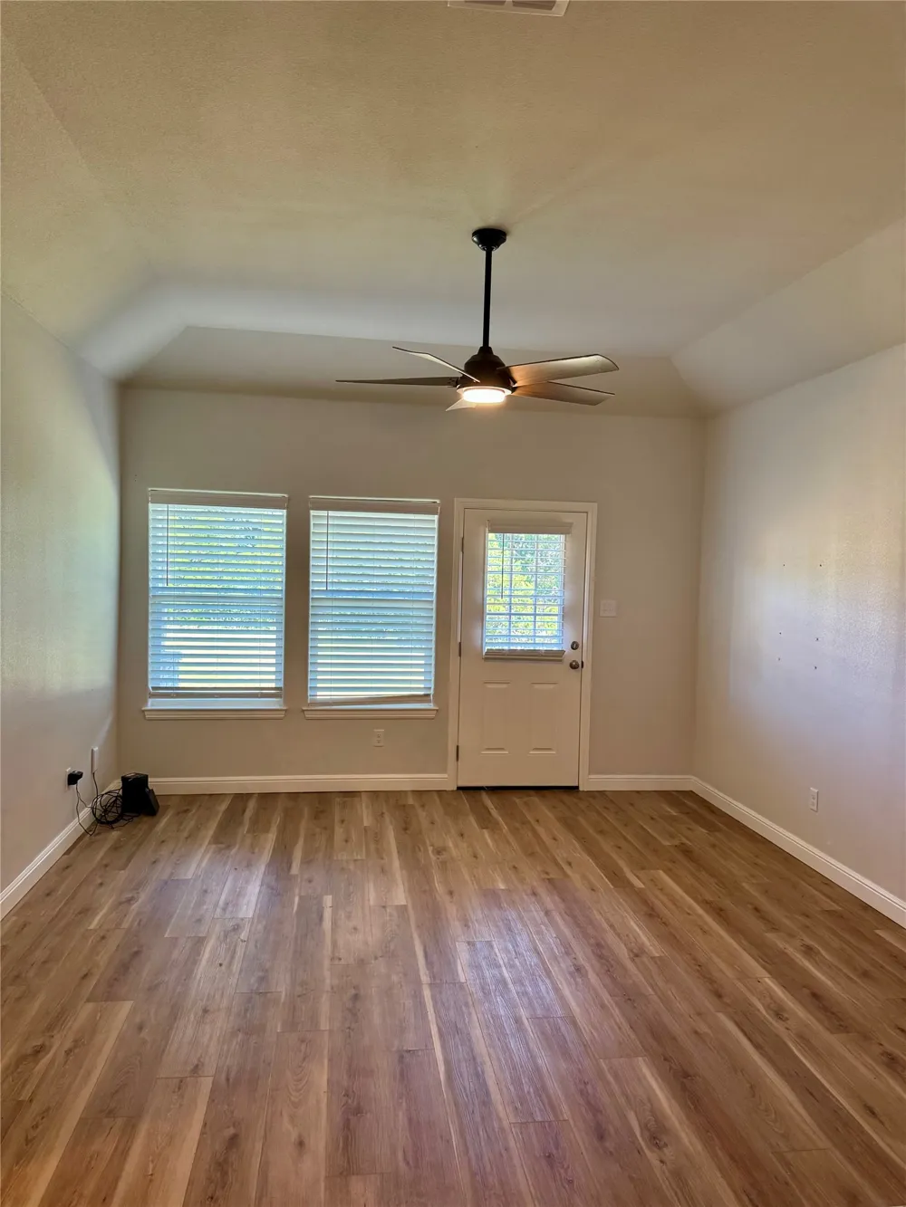 2817 Steepleridge Circle Granbury, TX 76048