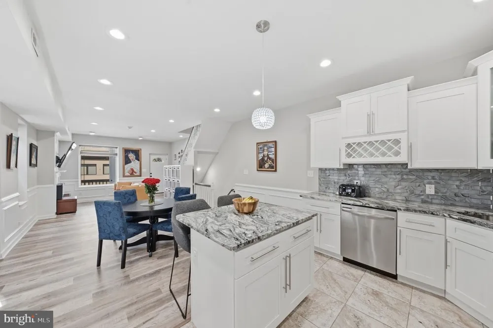 6114 ROSS STREET Philadelphia, PA 19144