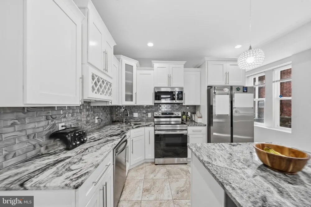 6114 ROSS STREET Philadelphia, PA 19144