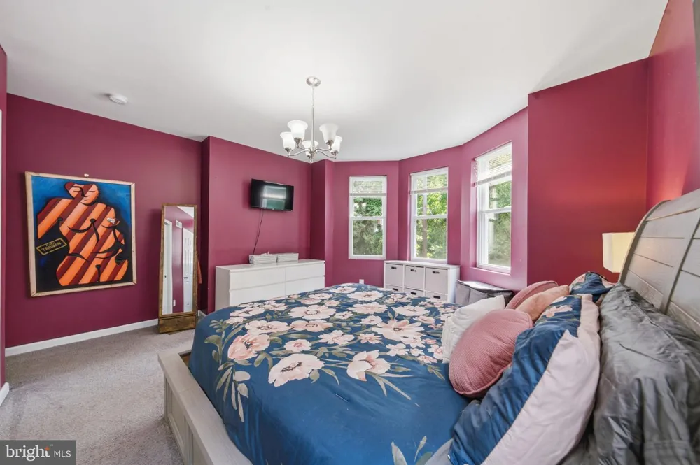 6114 ROSS STREET Philadelphia, PA 19144