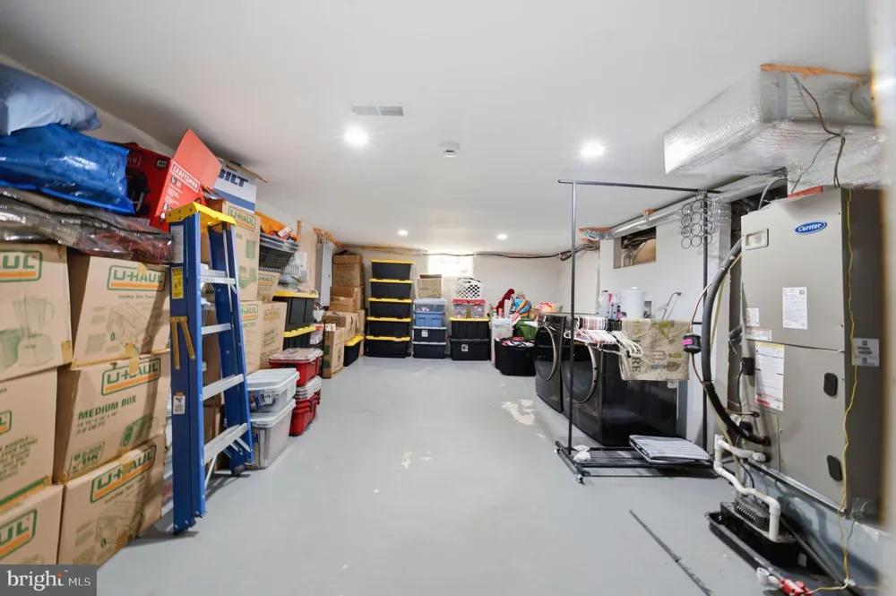 6114 ROSS STREET Philadelphia, PA 19144