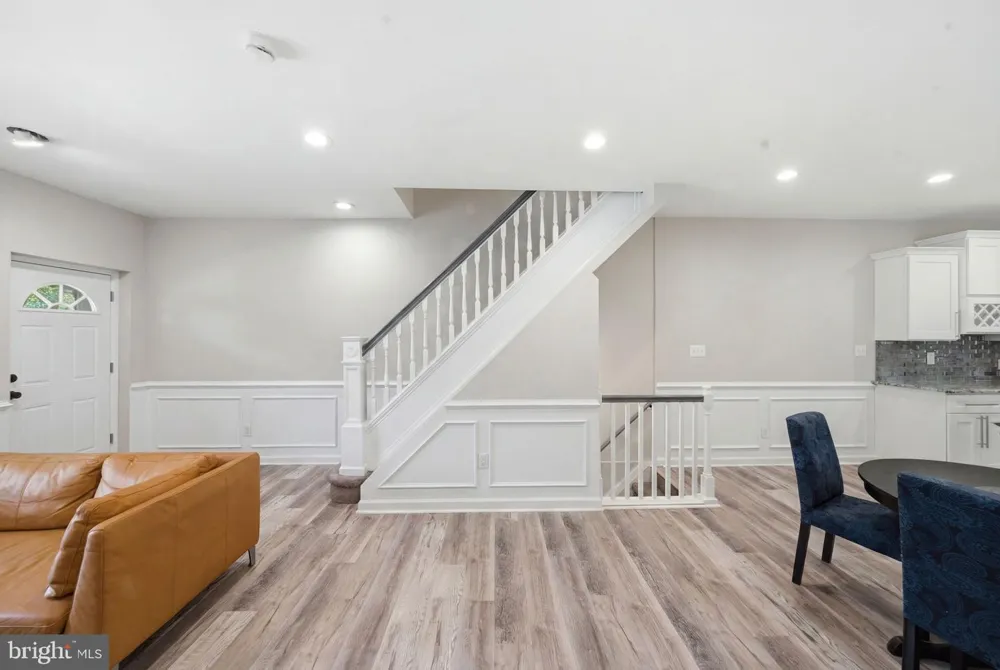 6114 ROSS STREET Philadelphia, PA 19144