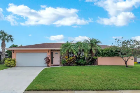 1222 Essex Drive