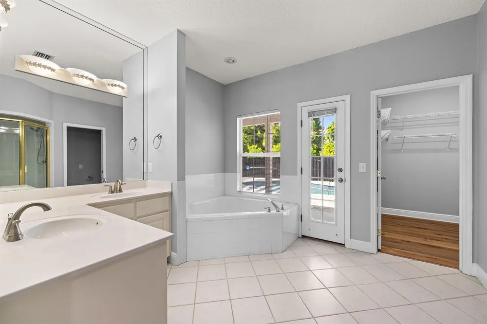 4601 MAGNOLIA BEACH ROAD Panama City, FL 32408