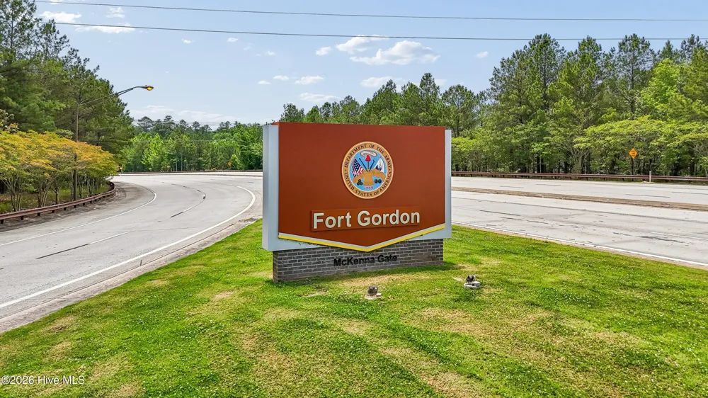 4154 Whitehouse Street Harlem, GA 30814