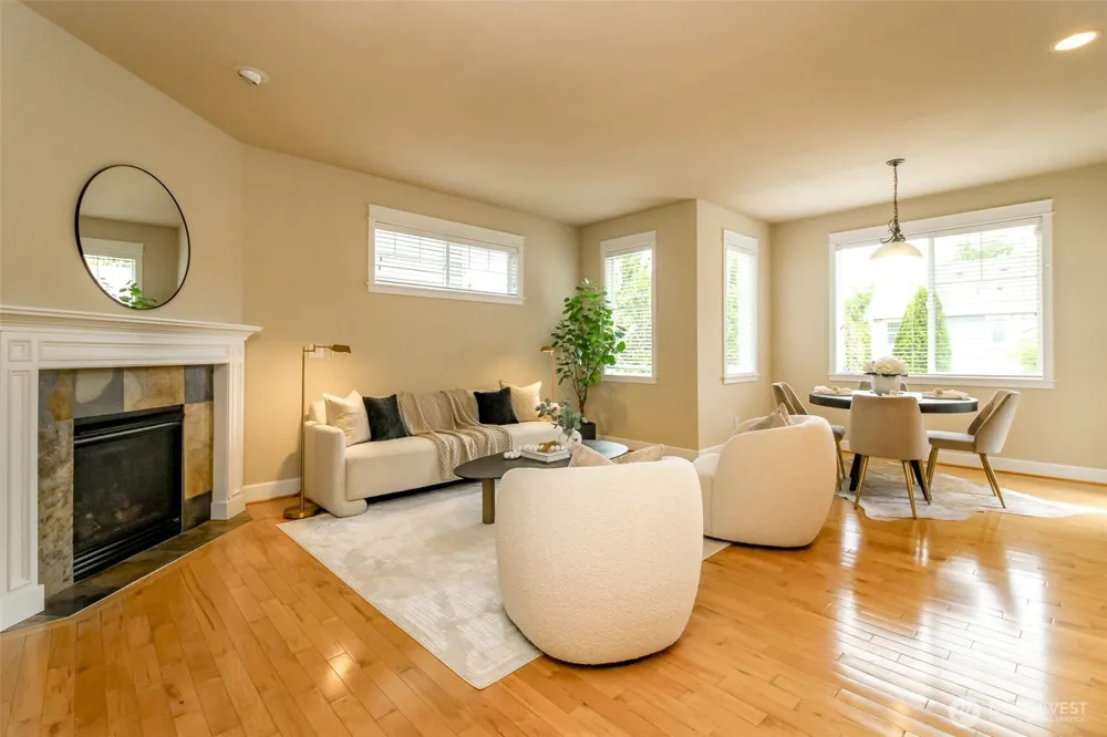 2972 NE Marquette Way Issaquah, WA 98029