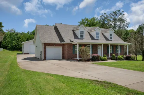 106 Sherrolyn Ct