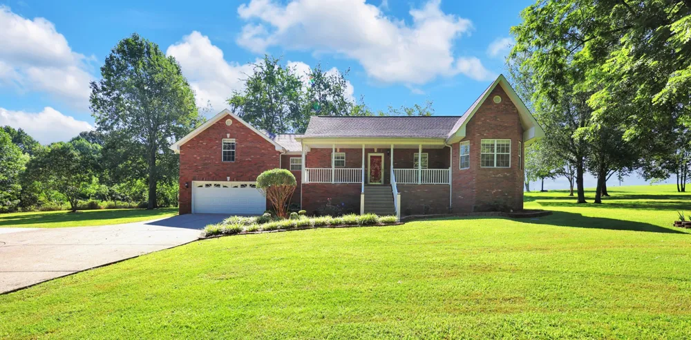 2073 McMahan Hollow Rd Pleasant View, TN 37146