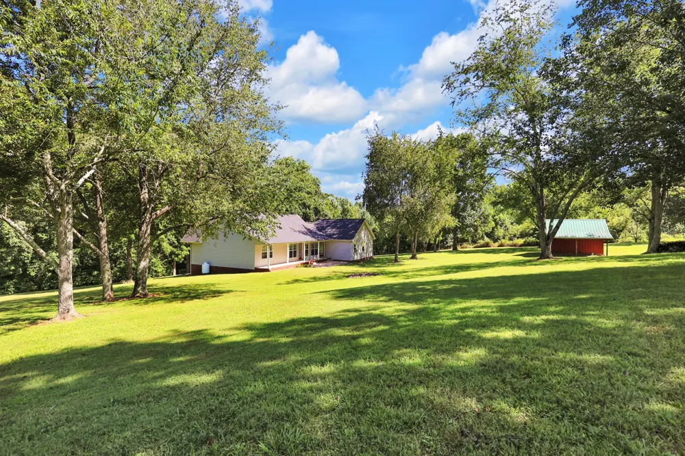 2073 McMahan Hollow Rd Pleasant View, TN 37146