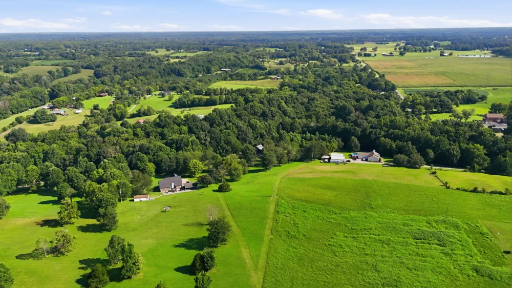 2073 McMahan Hollow Rd Pleasant View, TN 37146