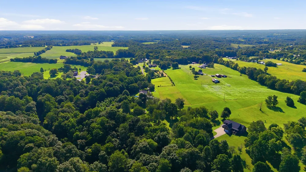 2073 McMahan Hollow Rd Pleasant View, TN 37146
