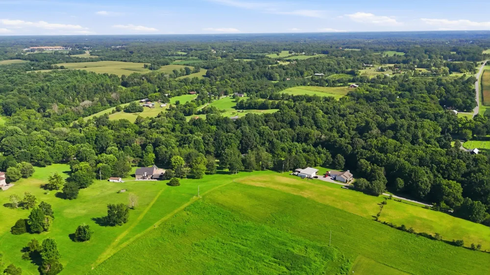 2073 McMahan Hollow Rd Pleasant View, TN 37146