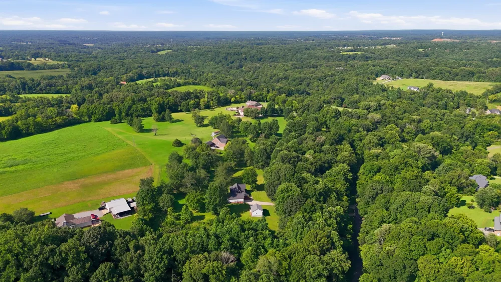 2073 McMahan Hollow Rd Pleasant View, TN 37146