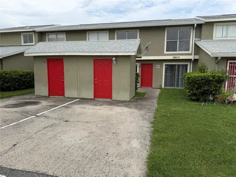 1810 CARALEE BLVD