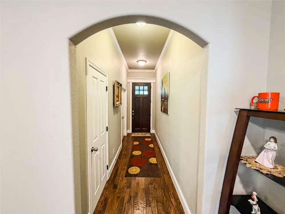 402 Trinity Street Decatur, TX 76234