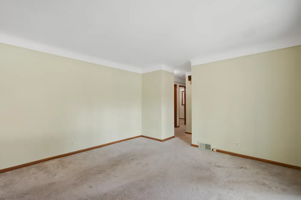 13151 Sioux Avenue Redford, MI 48239