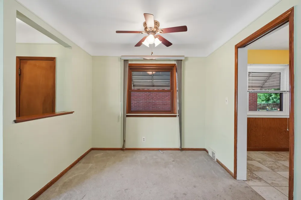 13151 Sioux Avenue Redford, MI 48239