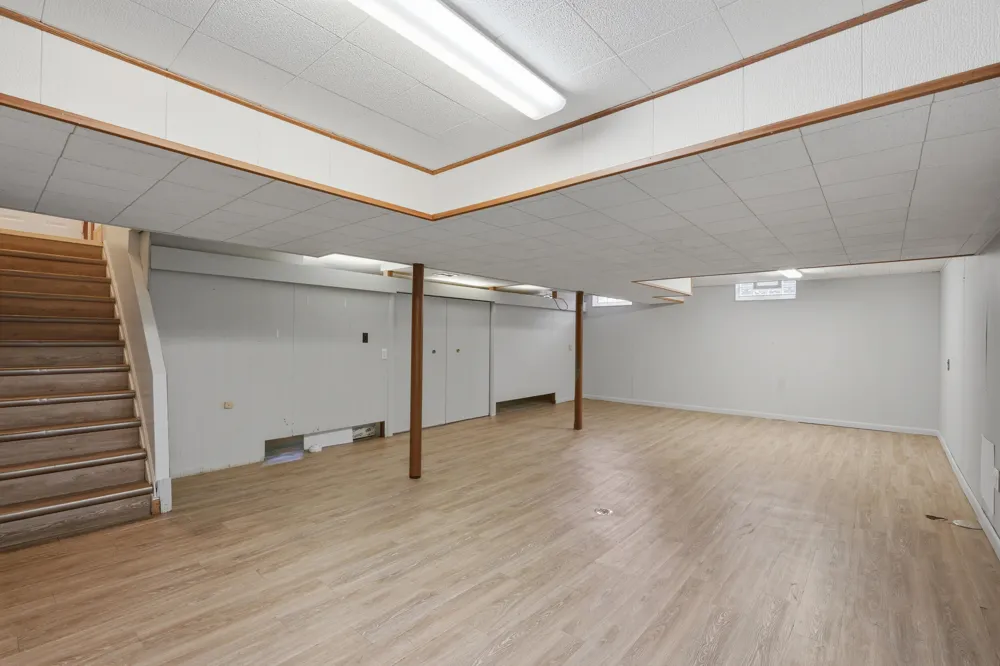 13151 Sioux Avenue Redford, MI 48239