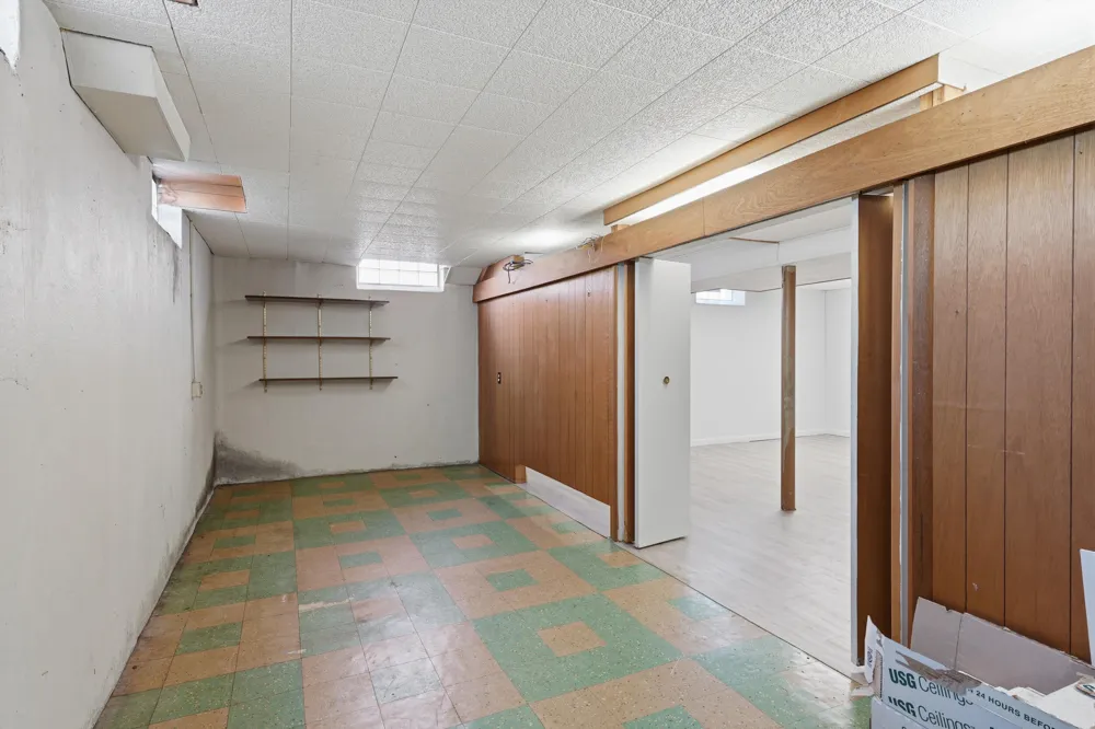 13151 Sioux Avenue Redford, MI 48239