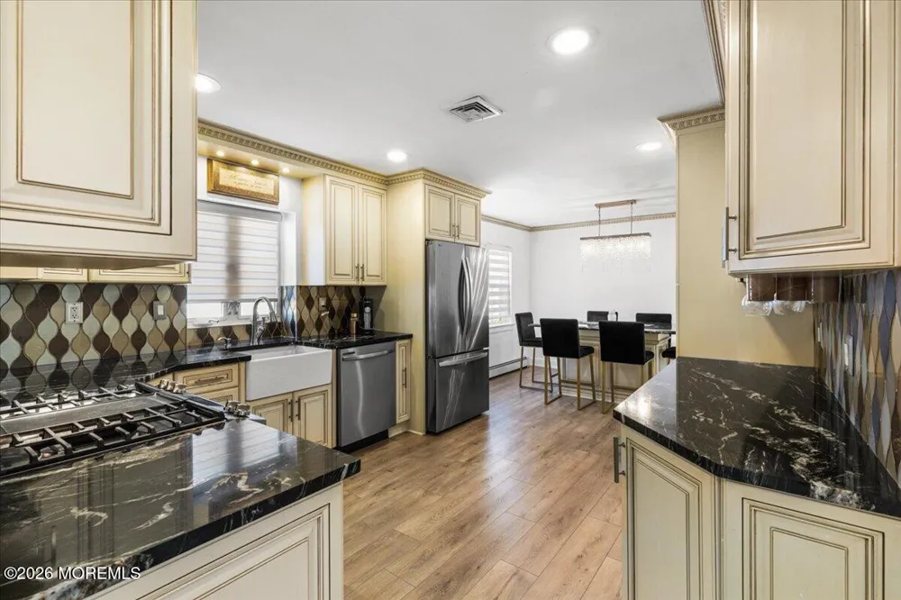 60 Glenmere Drive Brick, NJ 08724
