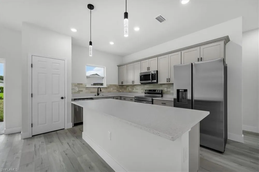 4663 Ponce De Leon Boulevard Sebring, FL 33872