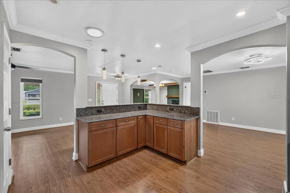1221 E LIME STREET Tarpon Springs, FL 34689