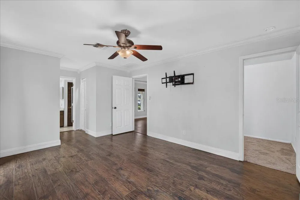 1221 E LIME STREET Tarpon Springs, FL 34689