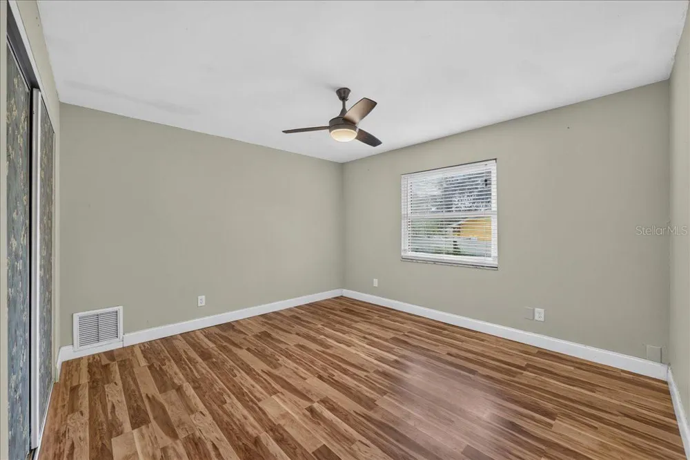 1221 E LIME STREET Tarpon Springs, FL 34689