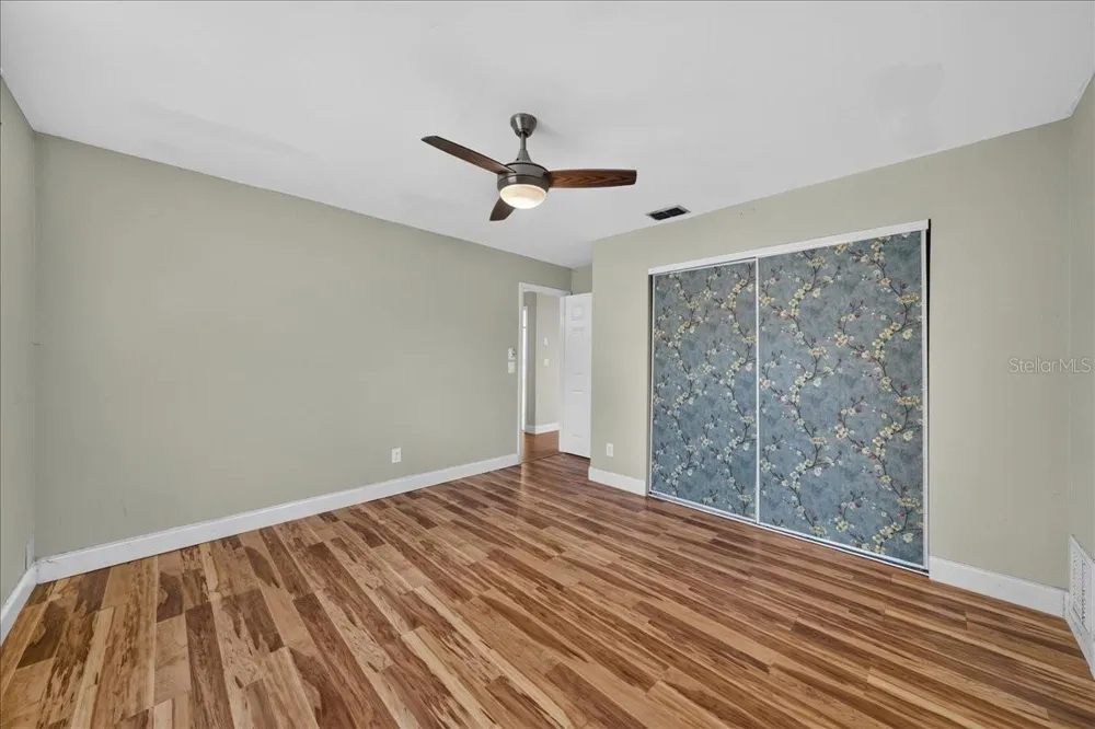 1221 E LIME STREET Tarpon Springs, FL 34689