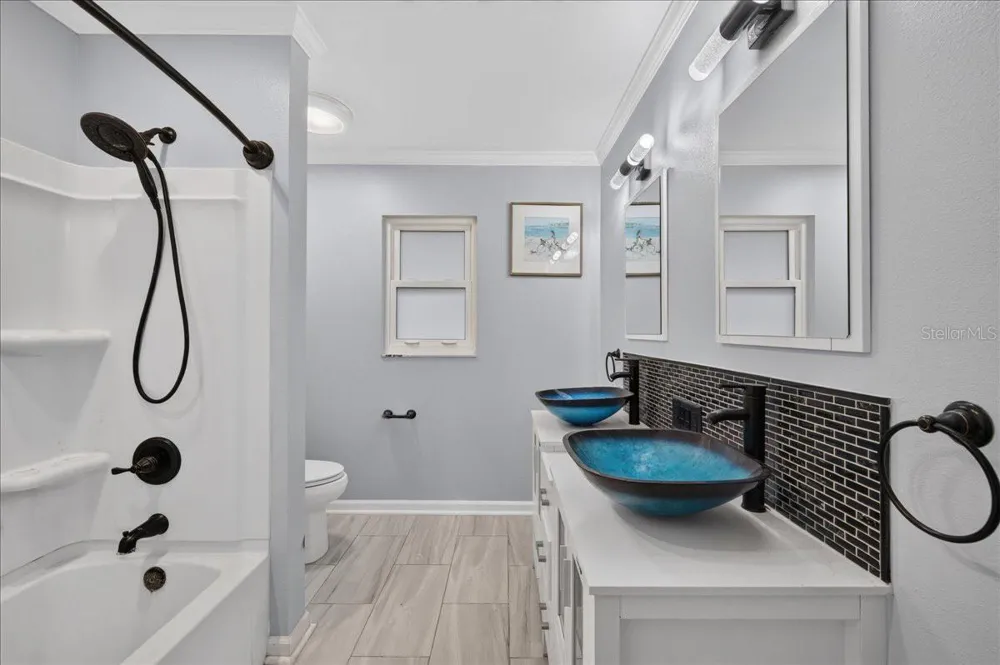 1221 E LIME STREET Tarpon Springs, FL 34689