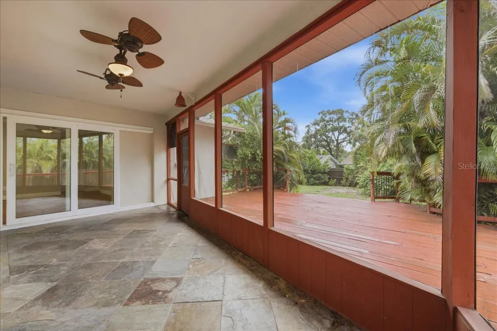 1221 E LIME STREET Tarpon Springs, FL 34689