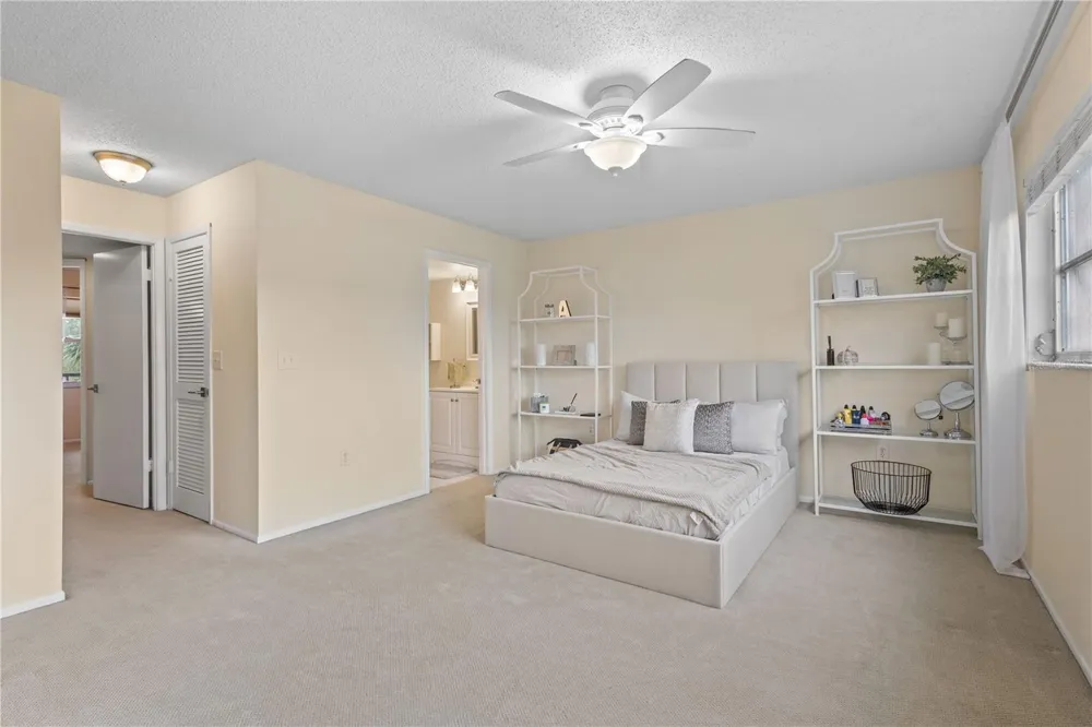 3620 IRONWOOD CIRCLE #302O Bradenton, FL 34209