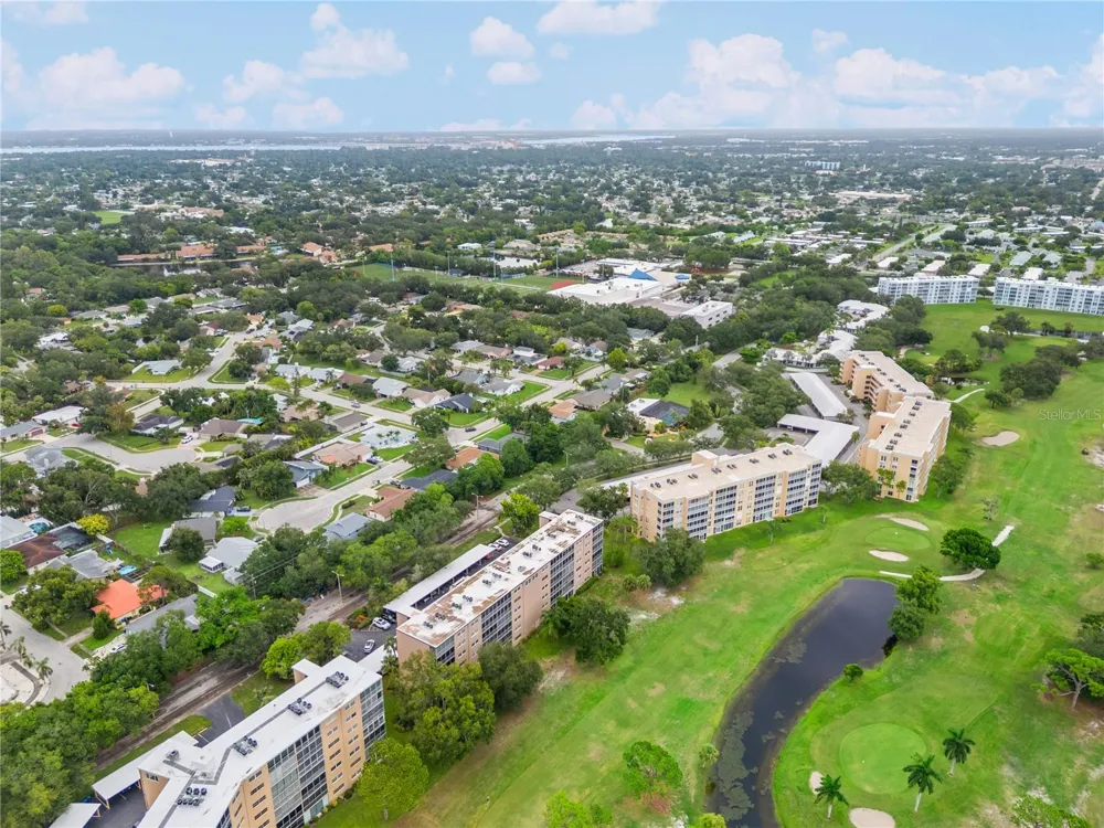 3620 IRONWOOD CIRCLE #302O Bradenton, FL 34209