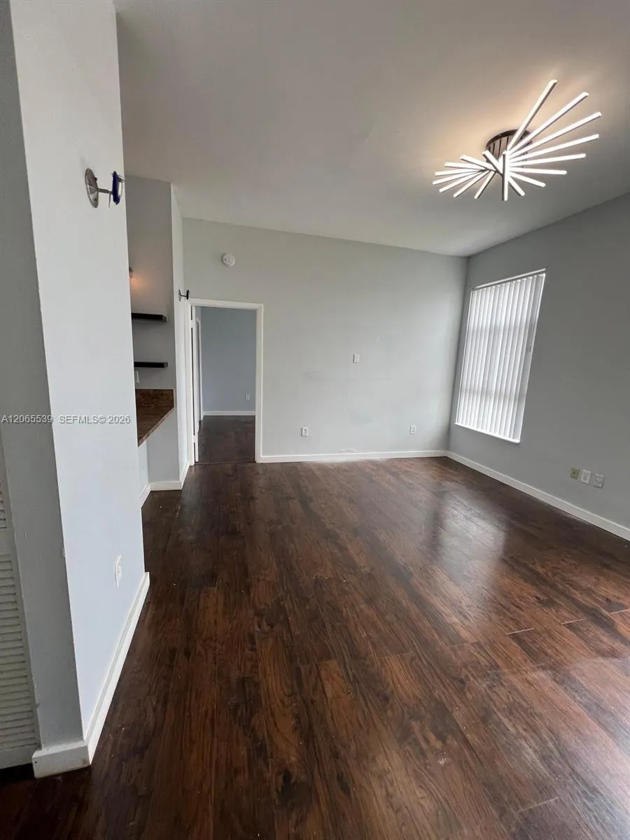 7400 W 20th Ave #111 Hialeah, FL 33016