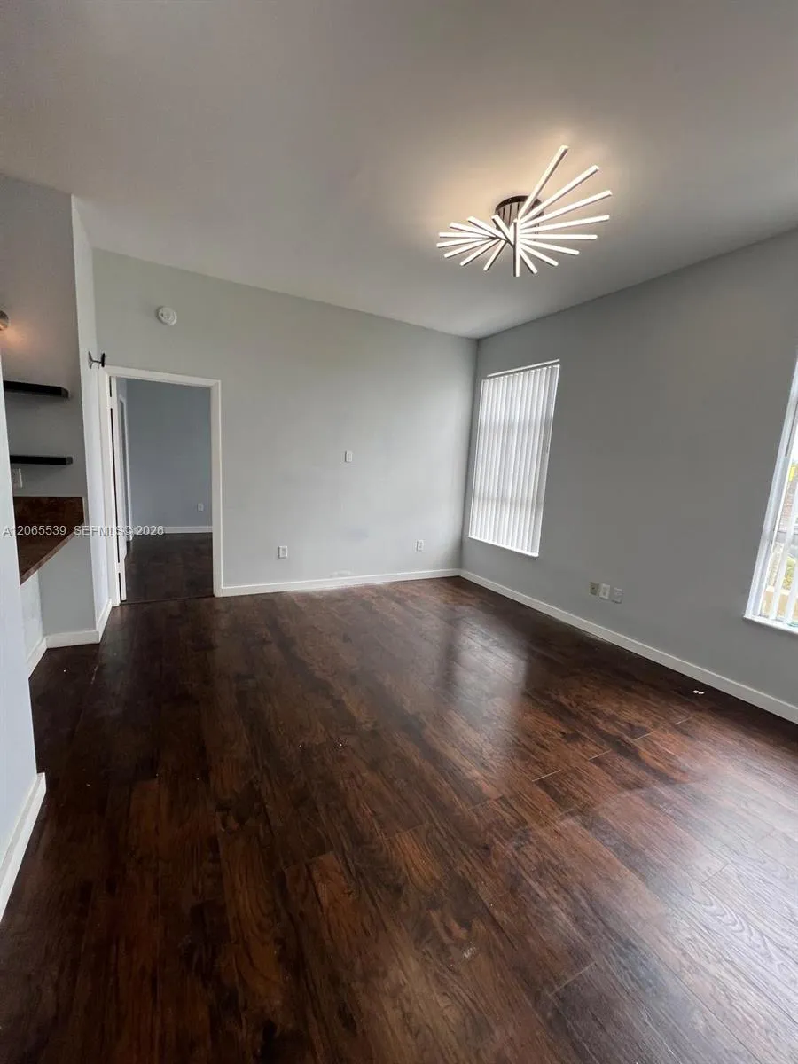 7400 W 20th Ave #111 Hialeah, FL 33016