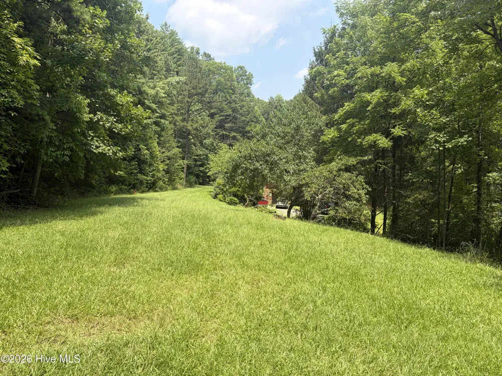 913 Franks Creek Road Robbinsville, NC 28771