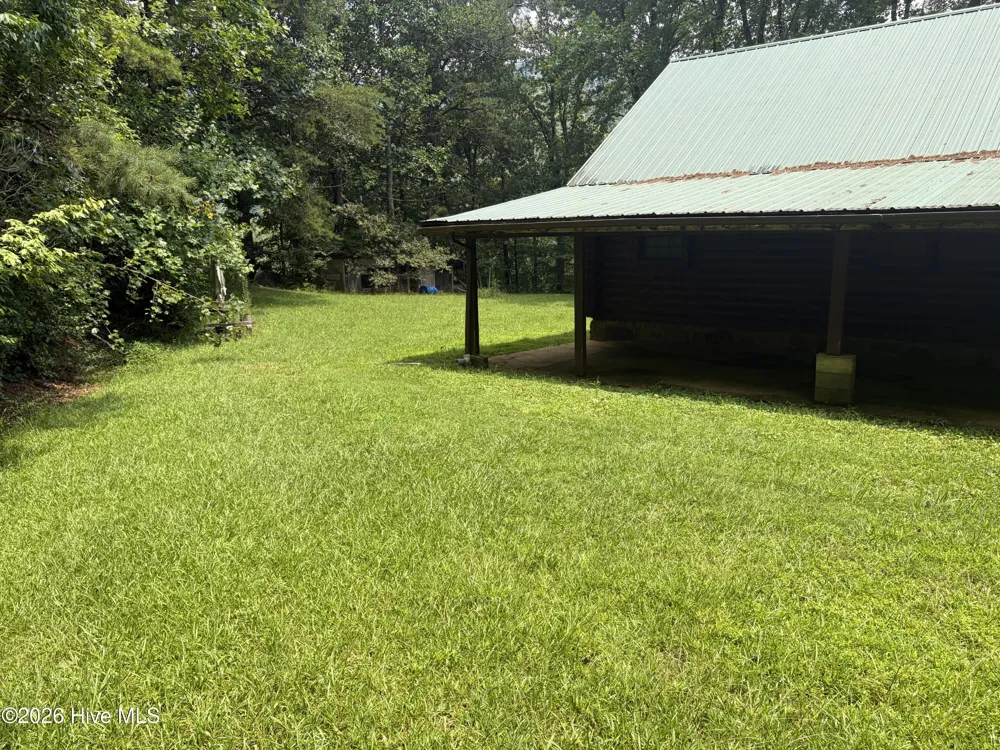 913 Franks Creek Road Robbinsville, NC 28771