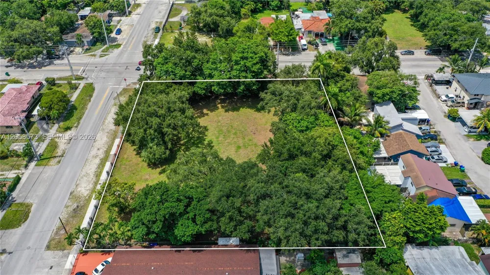 2810 NW 14th St Miami, FL 33125