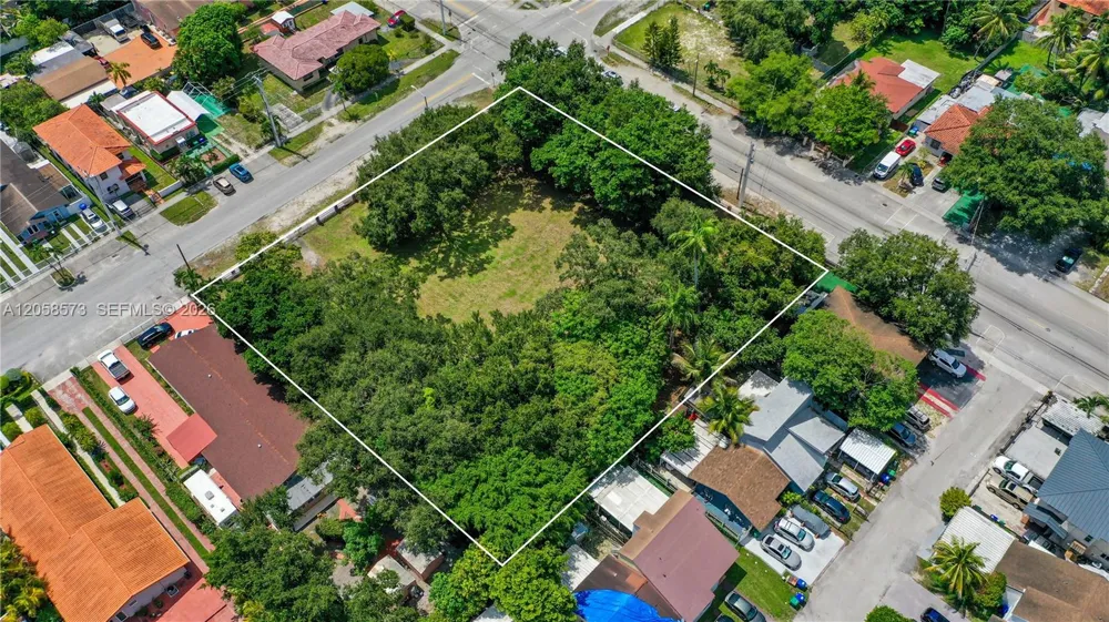 2810 NW 14th St Miami, FL 33125