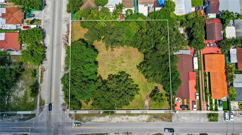 2810 NW 14th St Miami, FL 33125