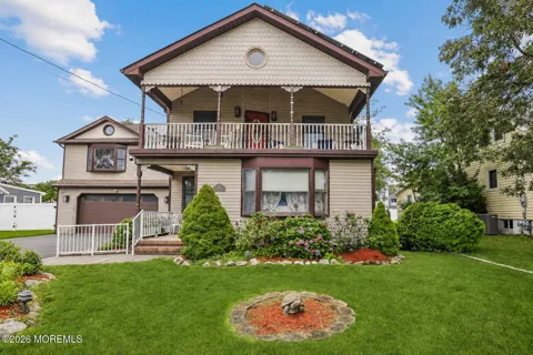 215 Fischer Boulevard