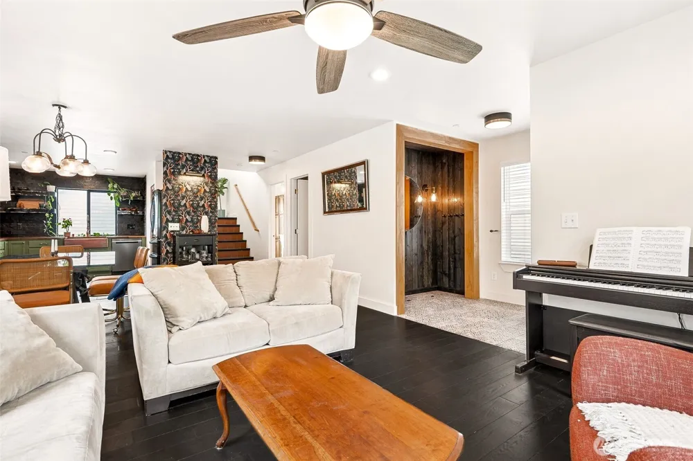 1349 Hudson Street Dupont, WA 98327
