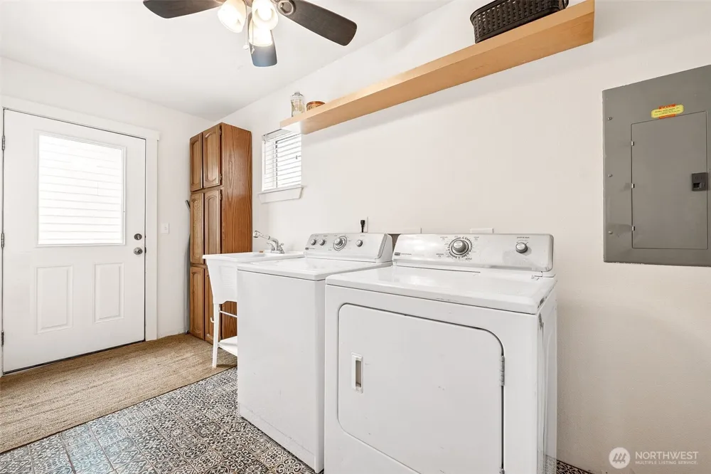 1349 Hudson Street Dupont, WA 98327