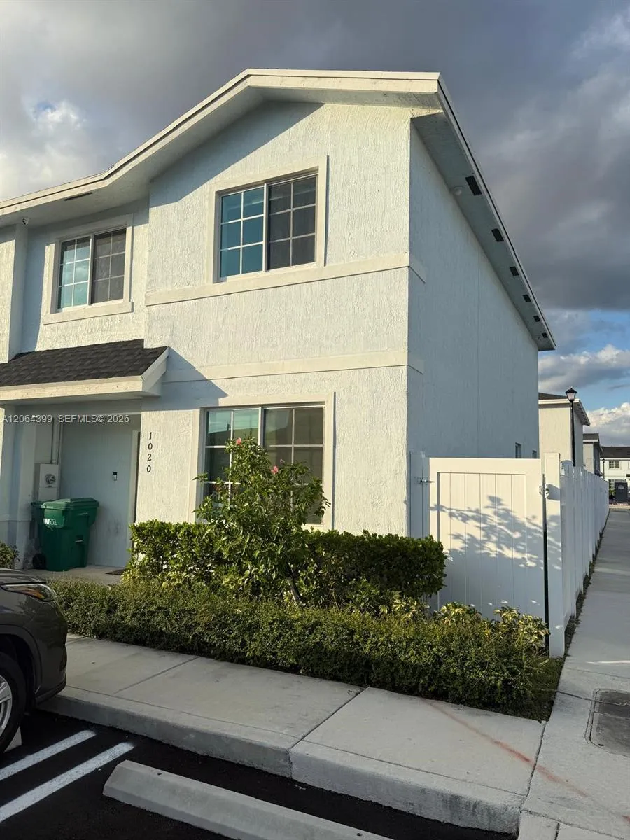 1020 NW 5th Ter Florida City, FL 33034