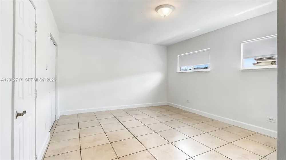 117 E 10th St Hialeah, FL 33010